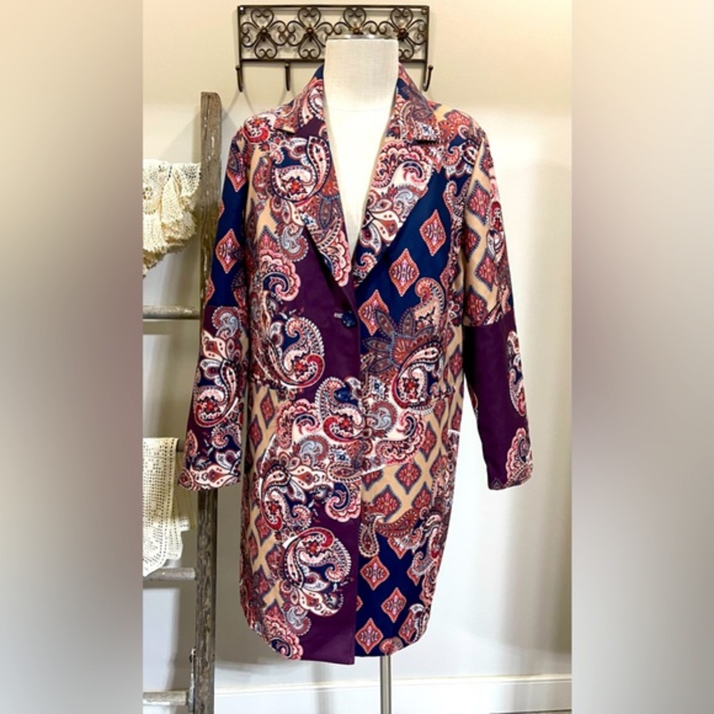 CHICO Longline Jacket NWOT Size 12/14 Patch-Print Style Lined Two Button Closure